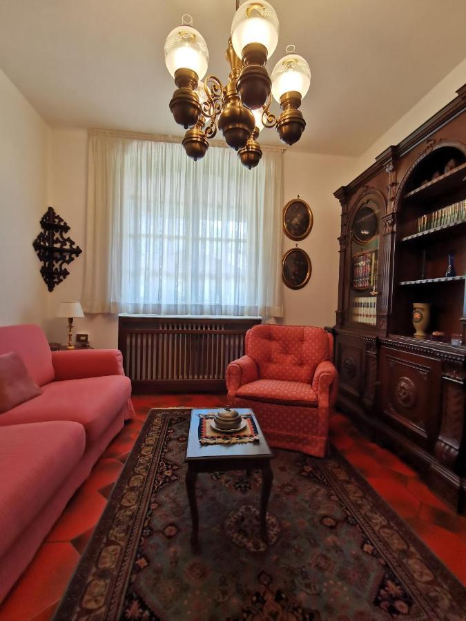 Casa Vacanze - Residenza Elvezia Tirano Buitenkant foto