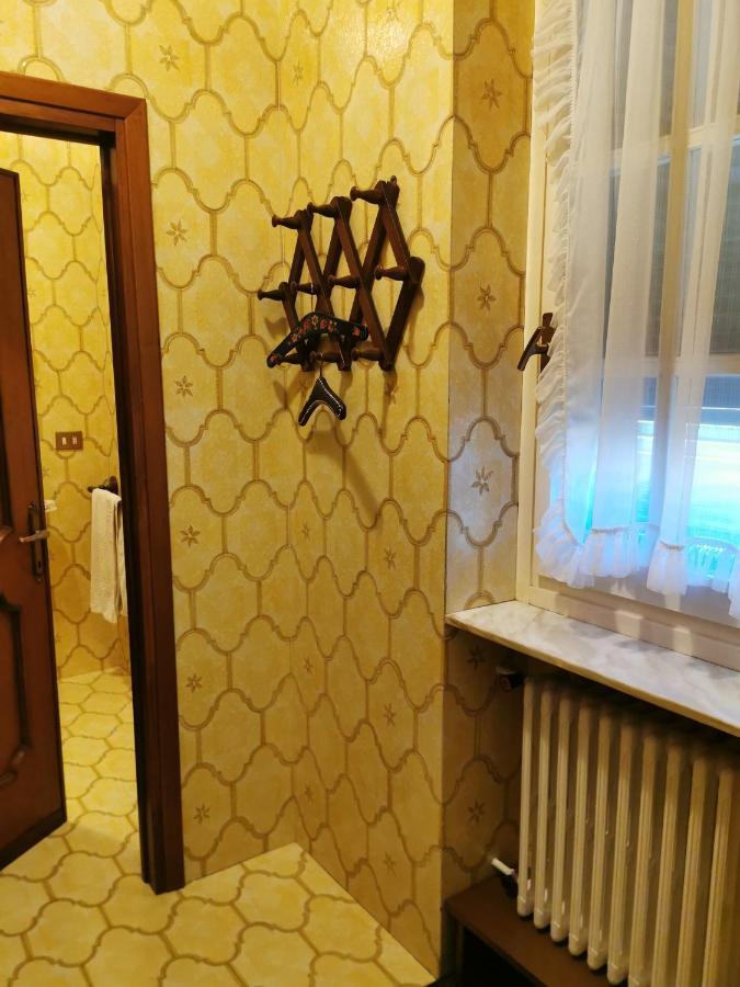 Casa Vacanze - Residenza Elvezia Tirano Buitenkant foto