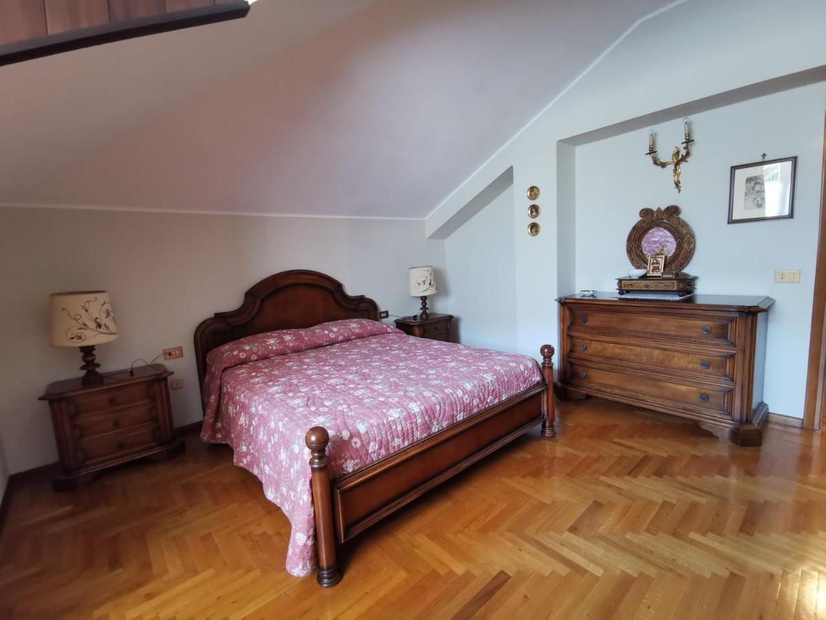 Casa Vacanze - Residenza Elvezia Tirano Buitenkant foto