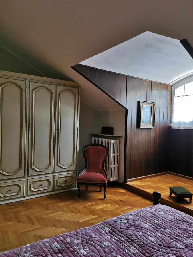 Casa Vacanze - Residenza Elvezia Tirano Buitenkant foto