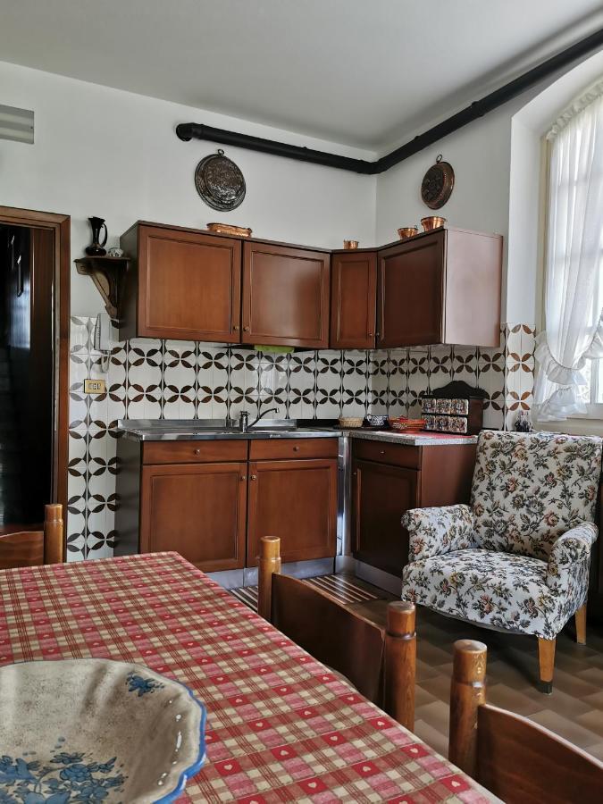 Casa Vacanze - Residenza Elvezia Tirano Buitenkant foto