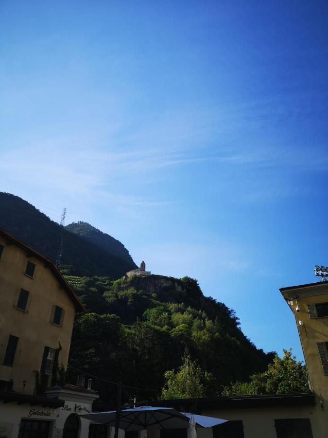 Casa Vacanze - Residenza Elvezia Tirano Buitenkant foto