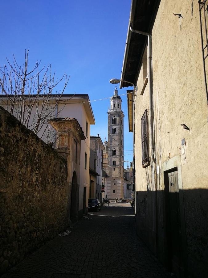 Casa Vacanze - Residenza Elvezia Tirano Buitenkant foto