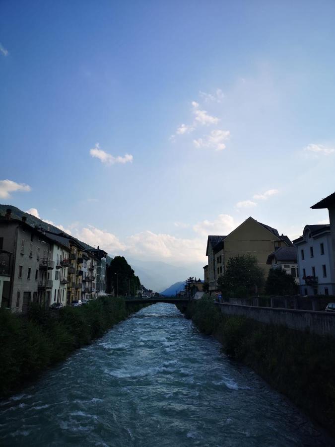 Casa Vacanze - Residenza Elvezia Tirano Buitenkant foto
